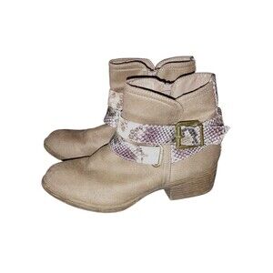 Sugar Faux Leather Western Ankle Boots  Size 6.5M